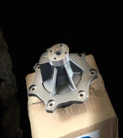 BOMBA DE AGUA DT 408 530 466 466E 530E

										-