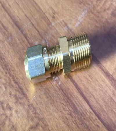 CONECTOR MACHO PARA FRENOS DE AIRE 3 8 A 1 4

										-