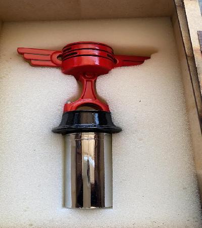 PERILLA PARA VALVULA ESTACIONARIA PISTON ROJO Y AZUL 

										-