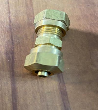 Unidor frenos de aire  1 4 R 4 462F 04

										-Nuevo
