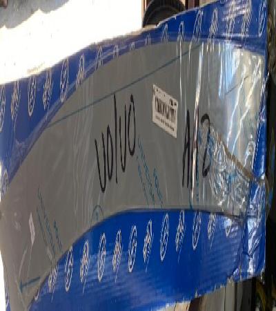 14814 JUEGO DE ADORNO PARA DEFENSA VOLVO 

										-